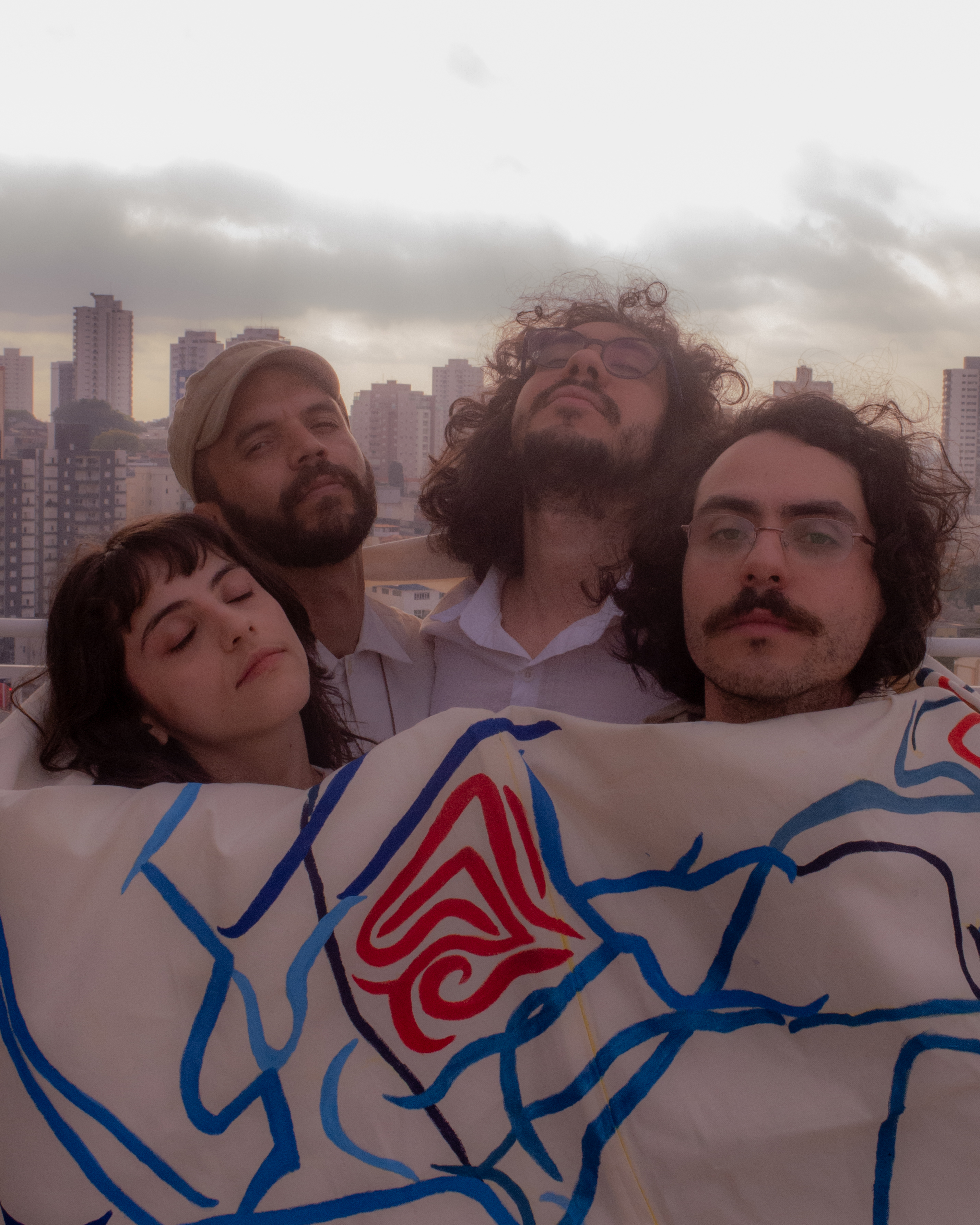Infinito Latente — quando a música não tem começo nem fim, só verdade