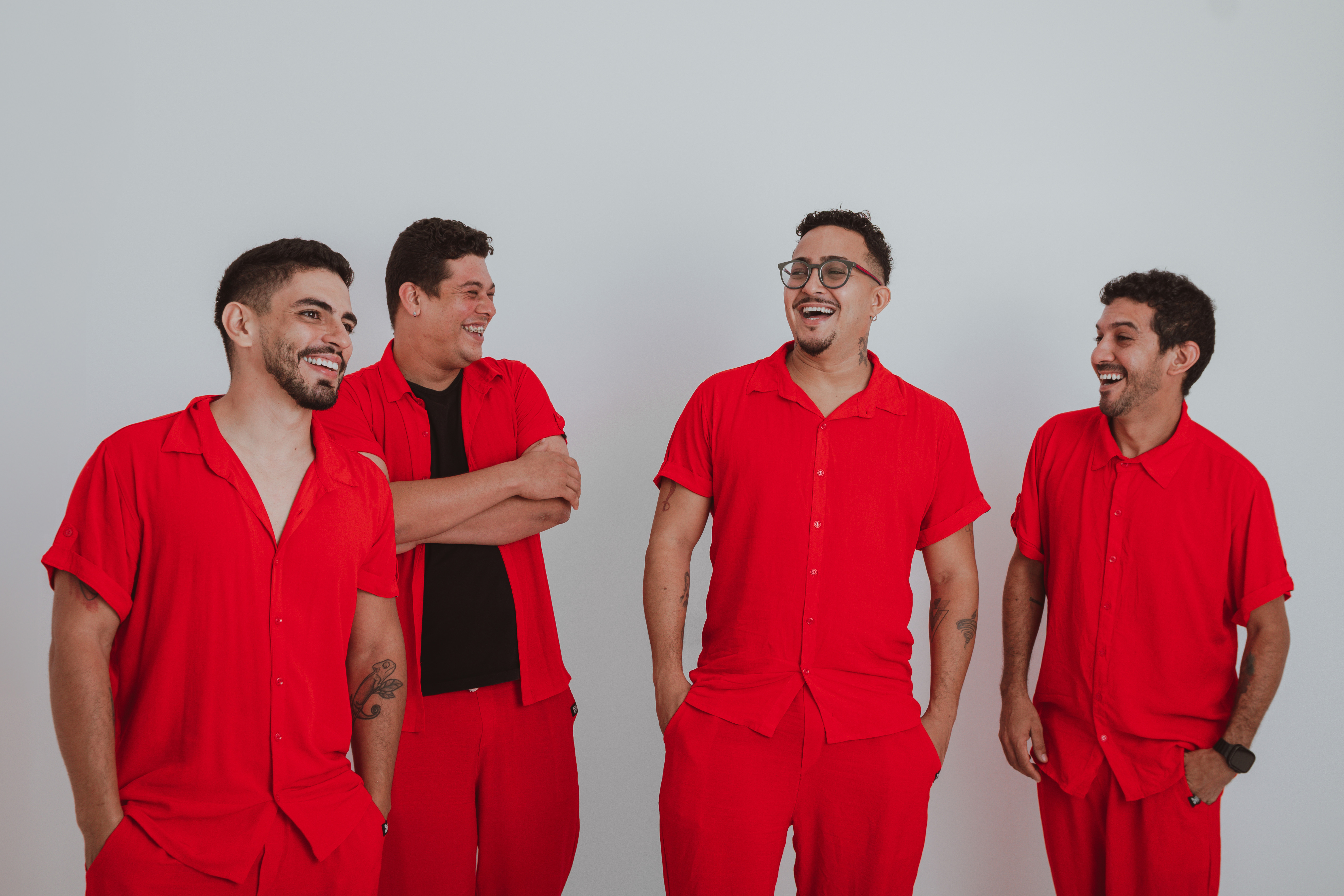 Entrevista | Virgulados e a viagem poética que começa em Belo Jardim e termina no autorretrato