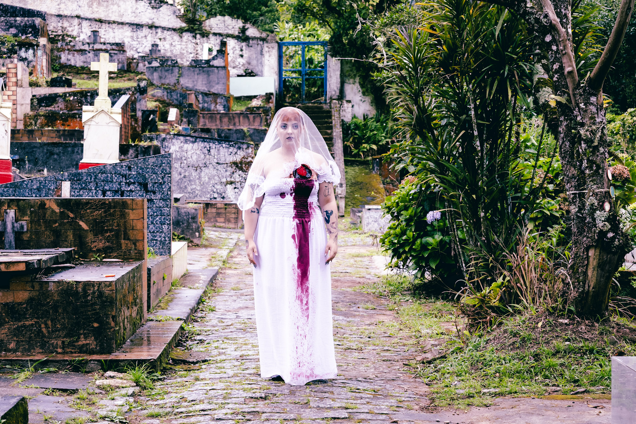 MADHU confirma seu enorme potencial artístico com o emocionante “Névoa”